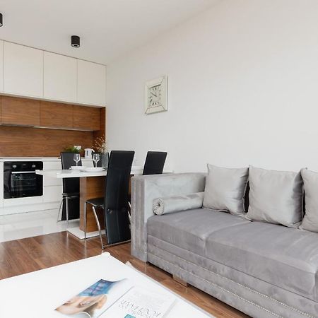 Glamorous Wilanow Apartment By Renters Varşova Dış mekan fotoğraf