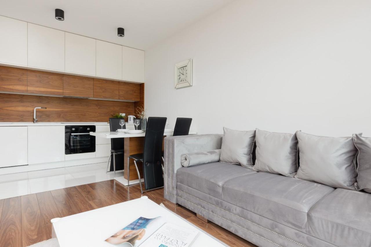 Glamorous Wilanow Apartment By Renters Varşova Dış mekan fotoğraf