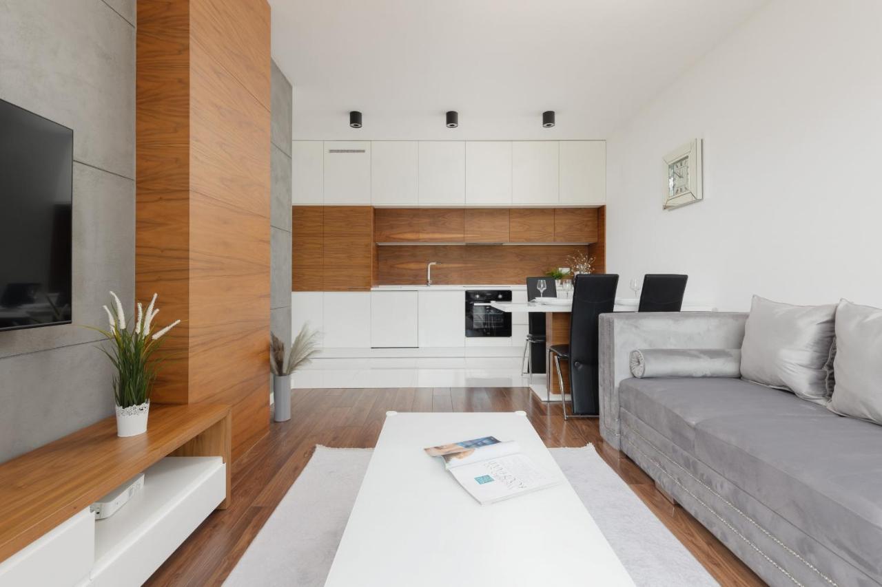 Glamorous Wilanow Apartment By Renters Varşova Dış mekan fotoğraf